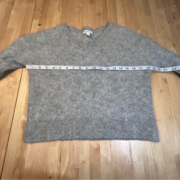 Nordstrom Fuzzy Textured Alpaca Blend Sparkly Gray V-Neck Sweater - Picture 7 of 10